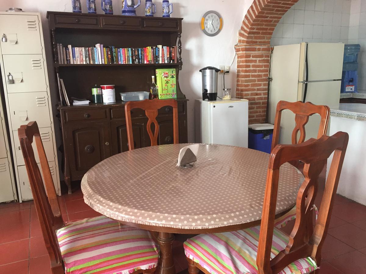 סאן מיגל דה אלנדה Alcatraz Hostal מראה חיצוני תמונה